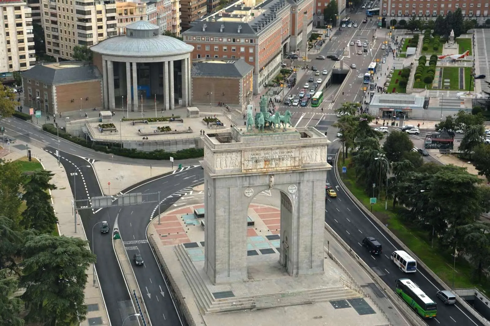 Mejores Psicólogos de Madrid: Consultas para Ataques de Ansiedad, Depresión y Problemas de Pareja